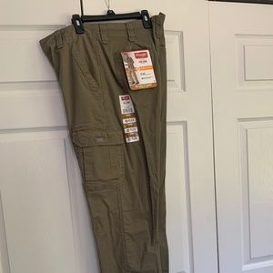 Wrangler cargo pants